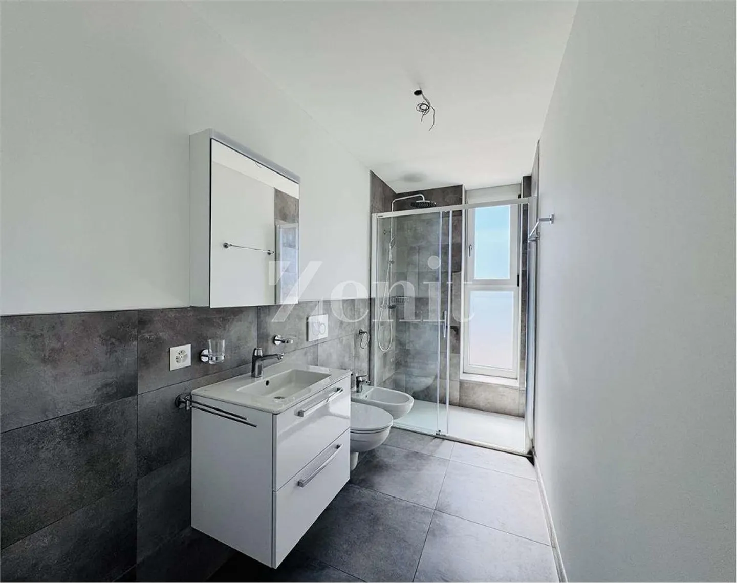We rent a modern 2.5-room apartment in first rental - Photo 8 of 9