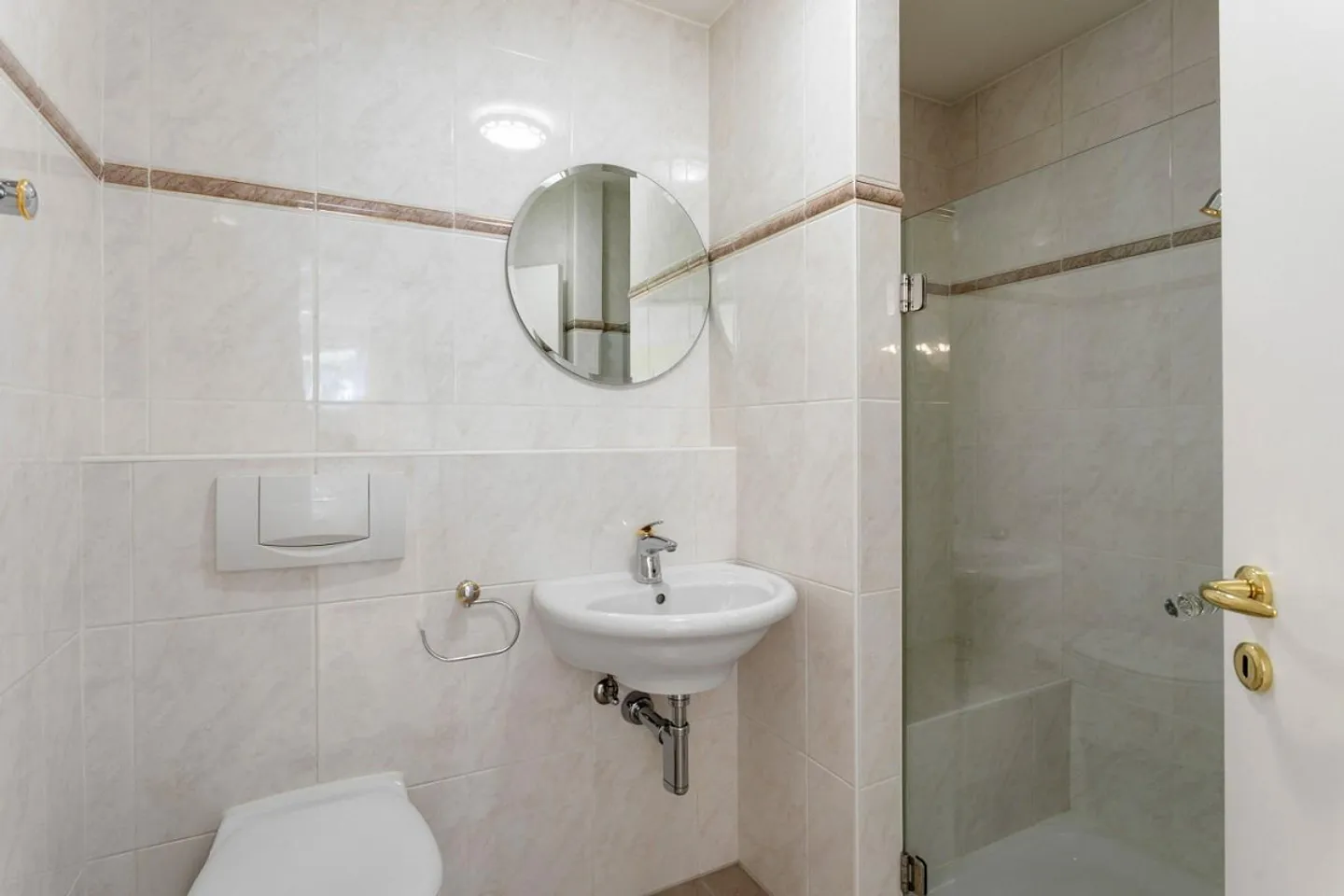 Charming two-storey garden maisonette - Photo 4 of 11