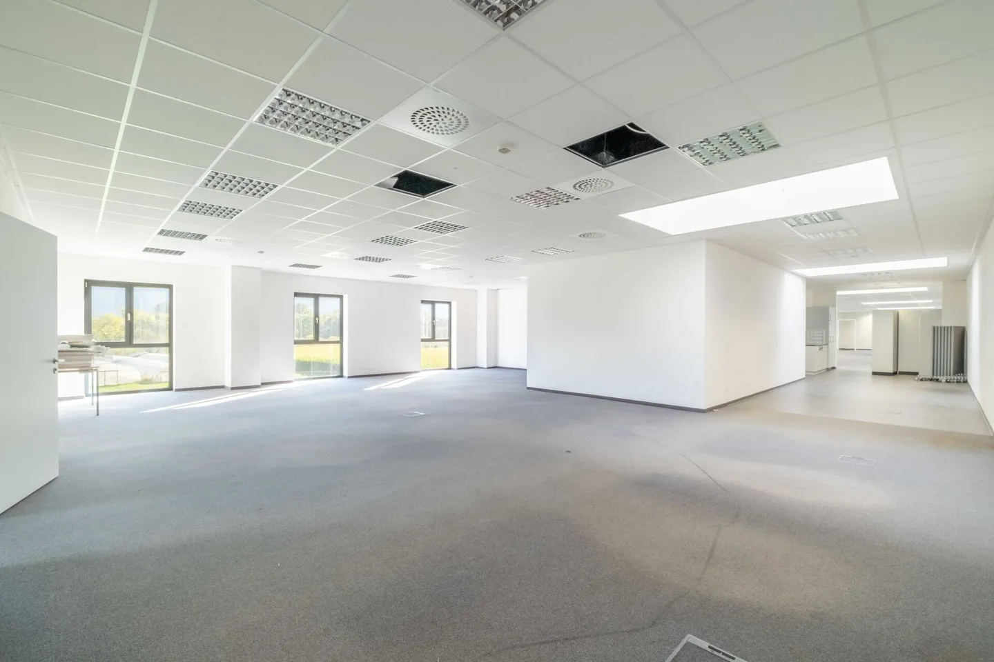 Ufficio attraente per aziende e agenzie - luminoso, moderno e centrale a Buchs SG - Foto 6 di 17