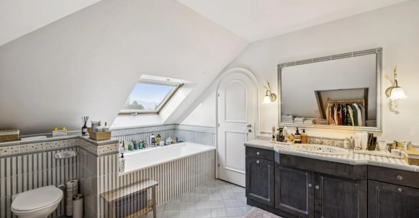 Elegant Family Home in Cologny - Photo 7 of 10