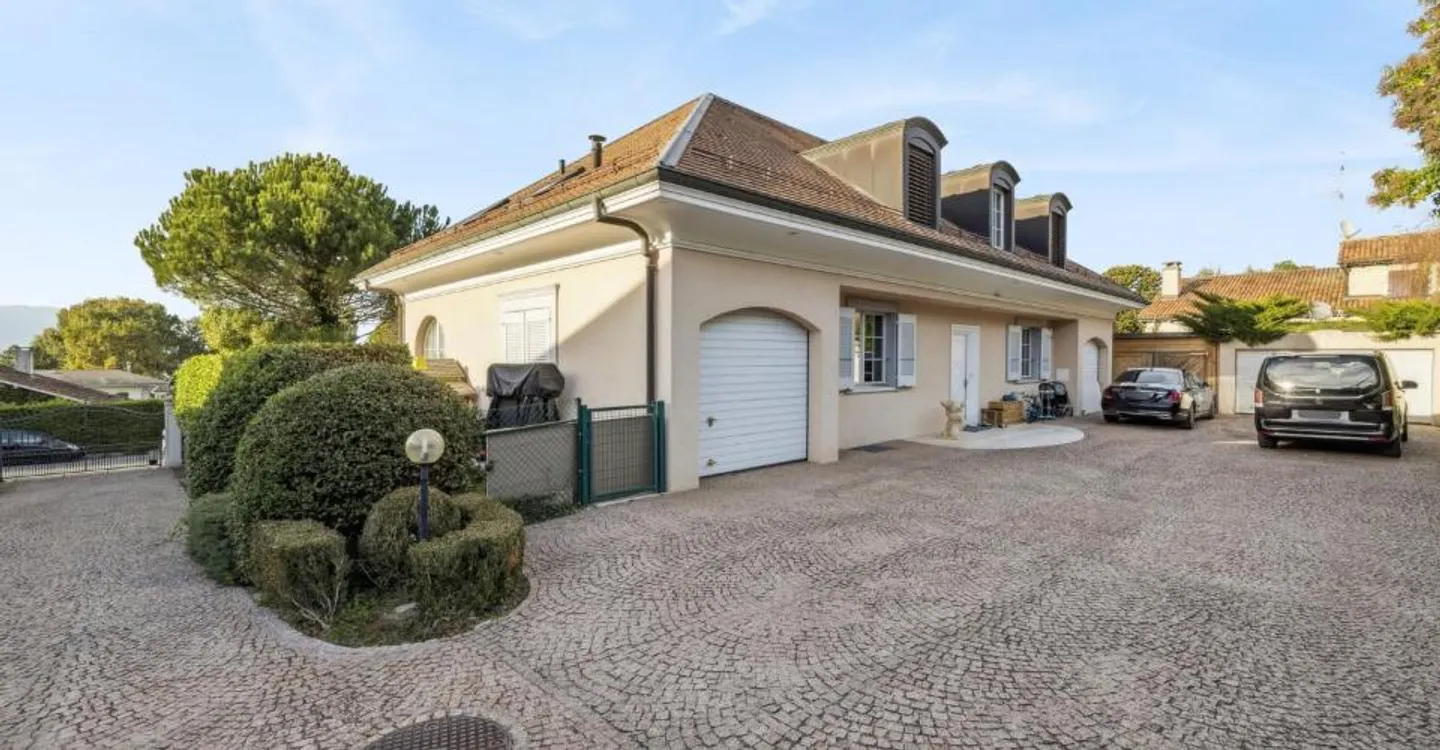 Elegant Family Home in Cologny - Photo 8 of 10