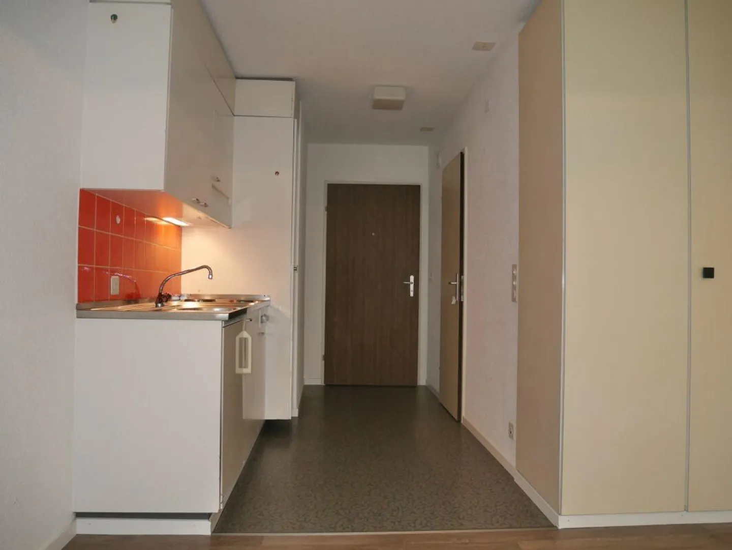 Gemütliche Wohnung mit Sonnigem Balkon - Foto 3 von 5