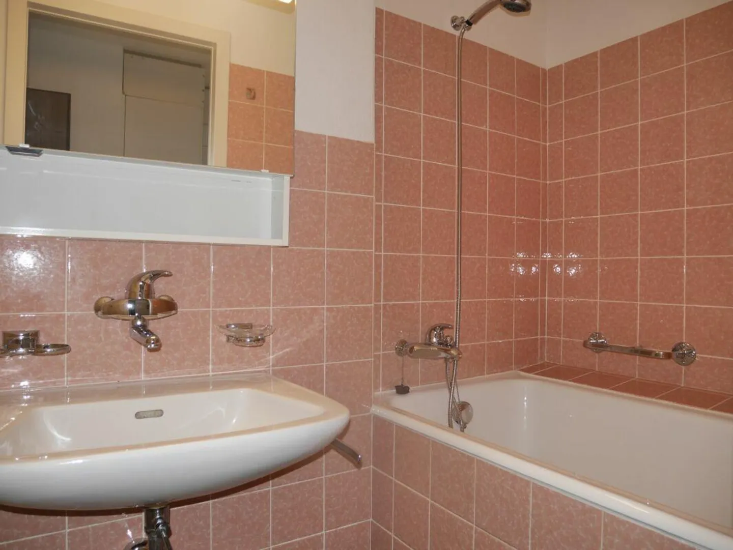 Gemütliche Wohnung mit Sonnigem Balkon - Foto 5 von 5