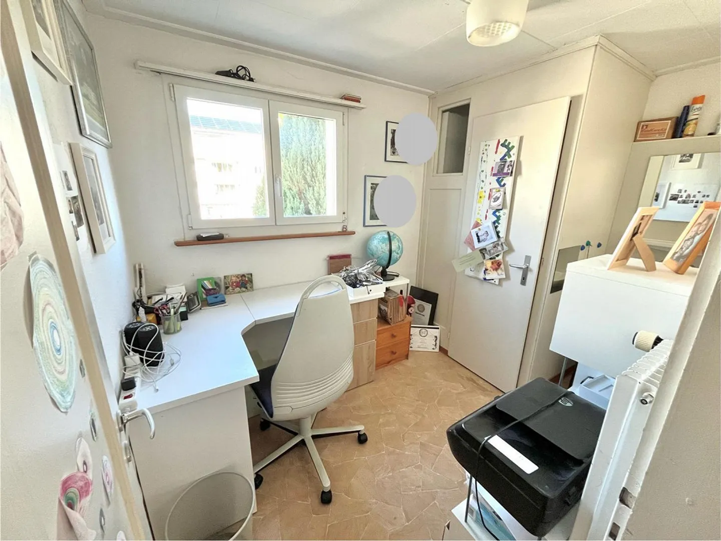 Family-friendly 5.5-room house, large garden, attractive location - Photo 15 of 17