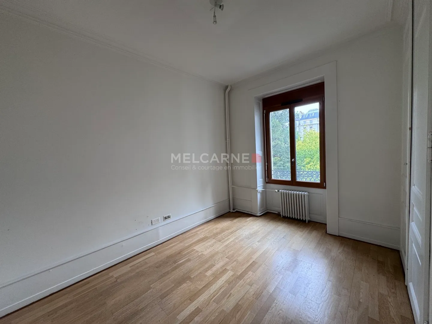 Two individual offices for sublease in the heart of Geneva - Photo 2 of 8
