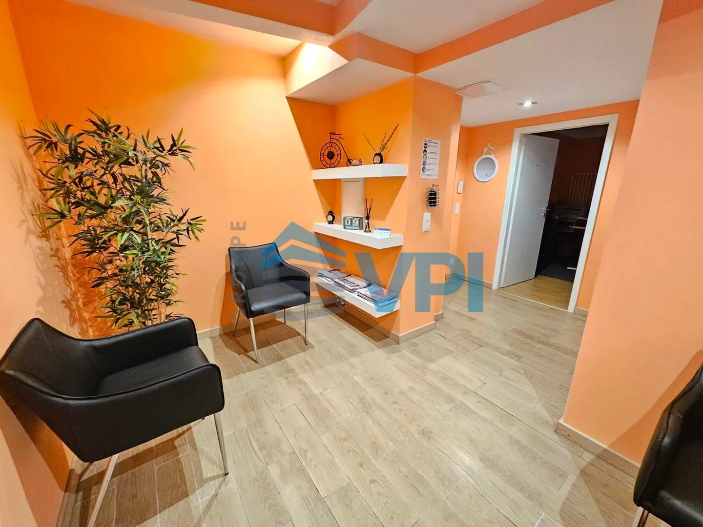 Offices, 81 m2 office in Vernier - Photo 1 of 7