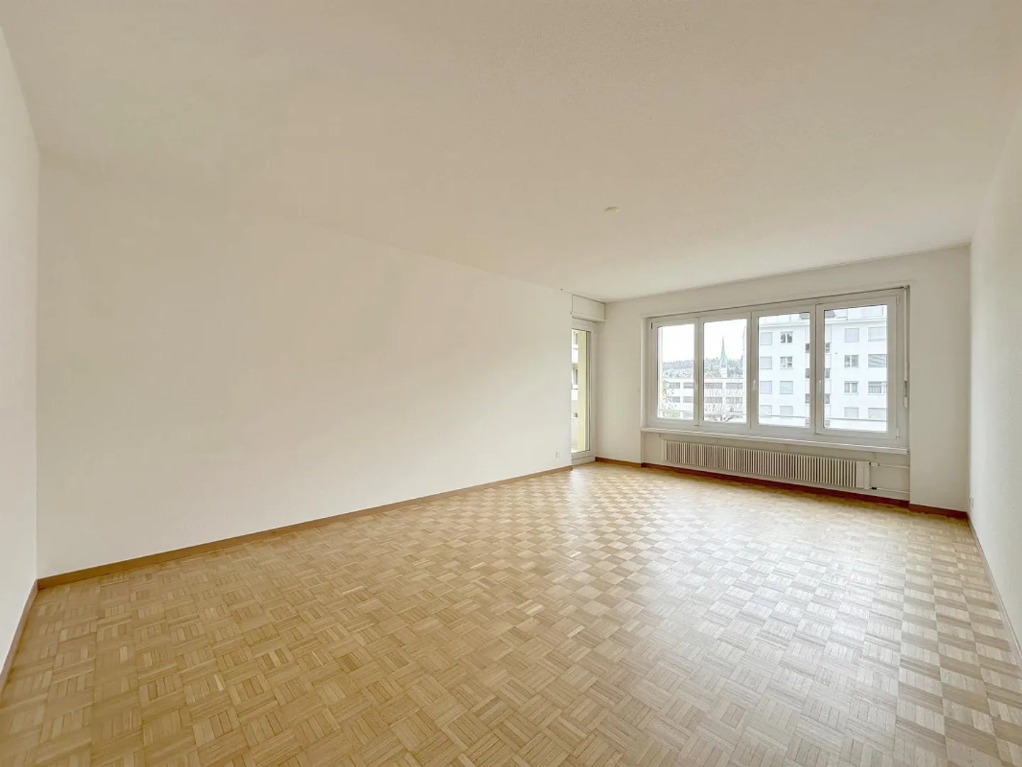 Geräumige Wohnung am Zürichsee - Foto 3 von 11