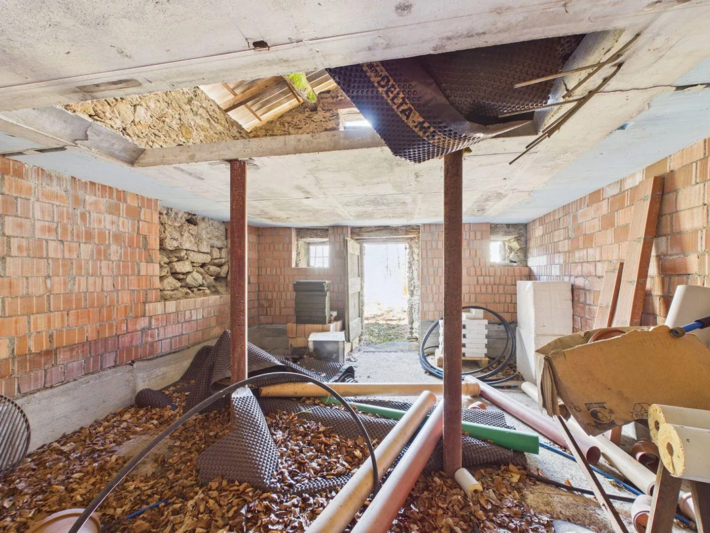 Authentic nature, silence and space to live in Certara - Photo 16 of 22