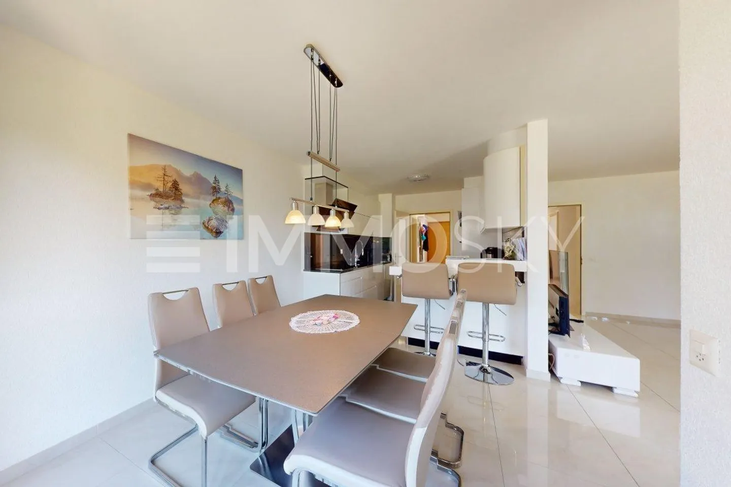 Selten renovierte Wohnung am Eingang von Fribourg! - Foto 3 von 5