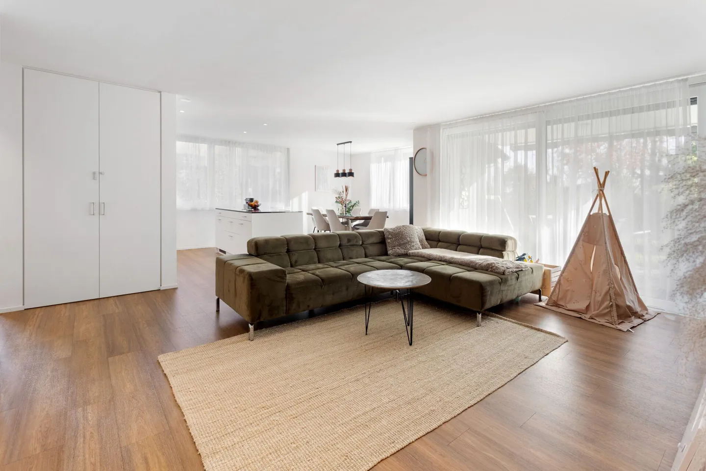 Appartamento giardino 4,5 locali con stile - Eleganza e comfort a Weinfelden - Foto 3 di 10