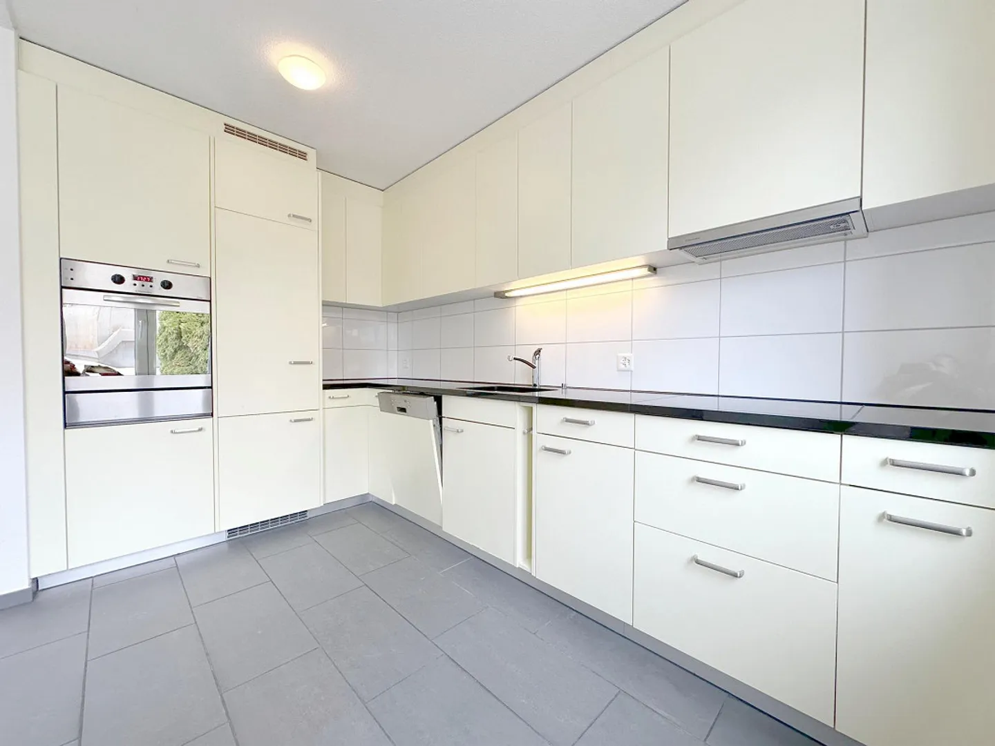 Geräumige Wohnung am Zürichsee - Foto 9 von 11