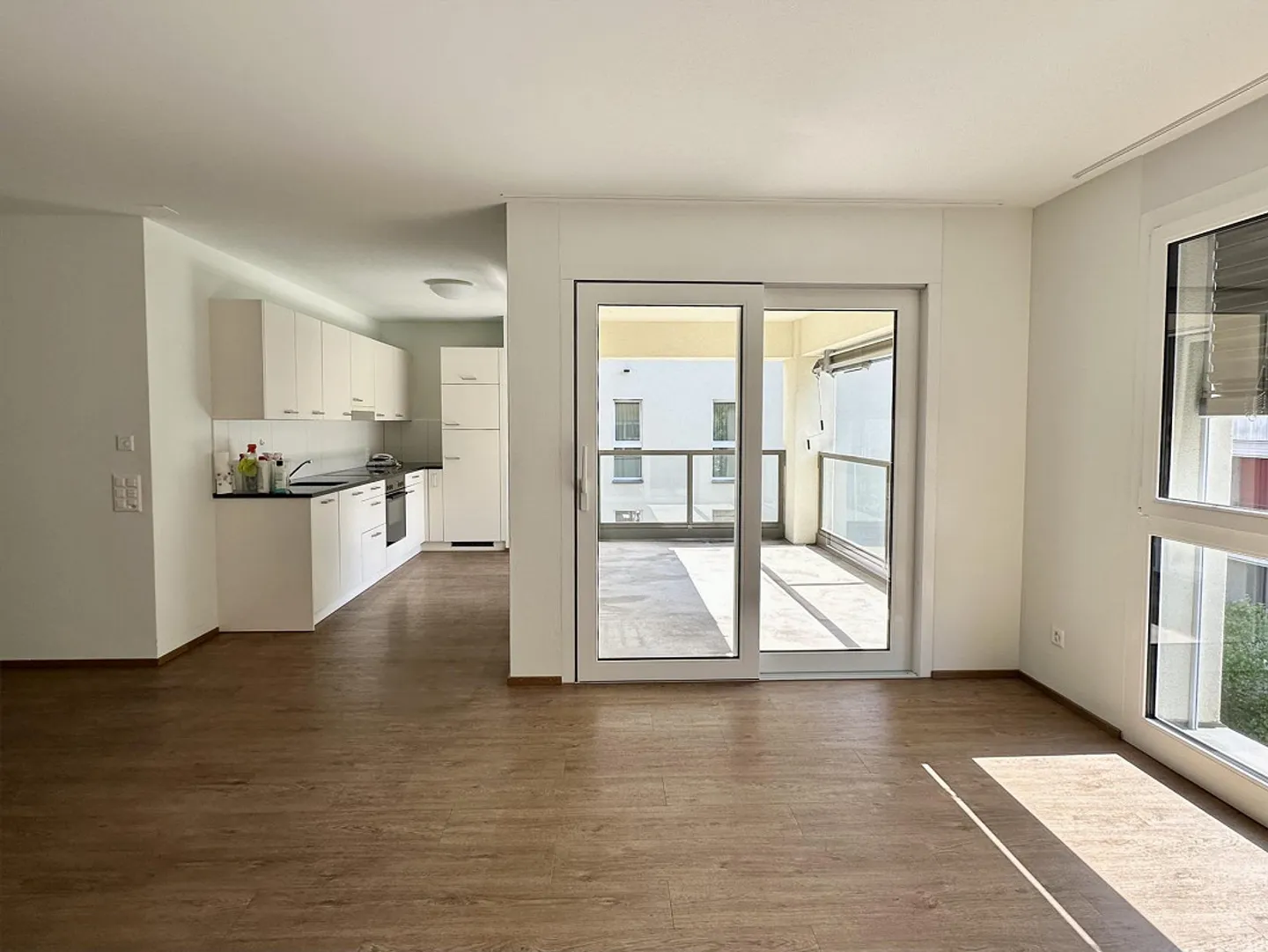 Appartement pour seniors - Photo 4 sur 8