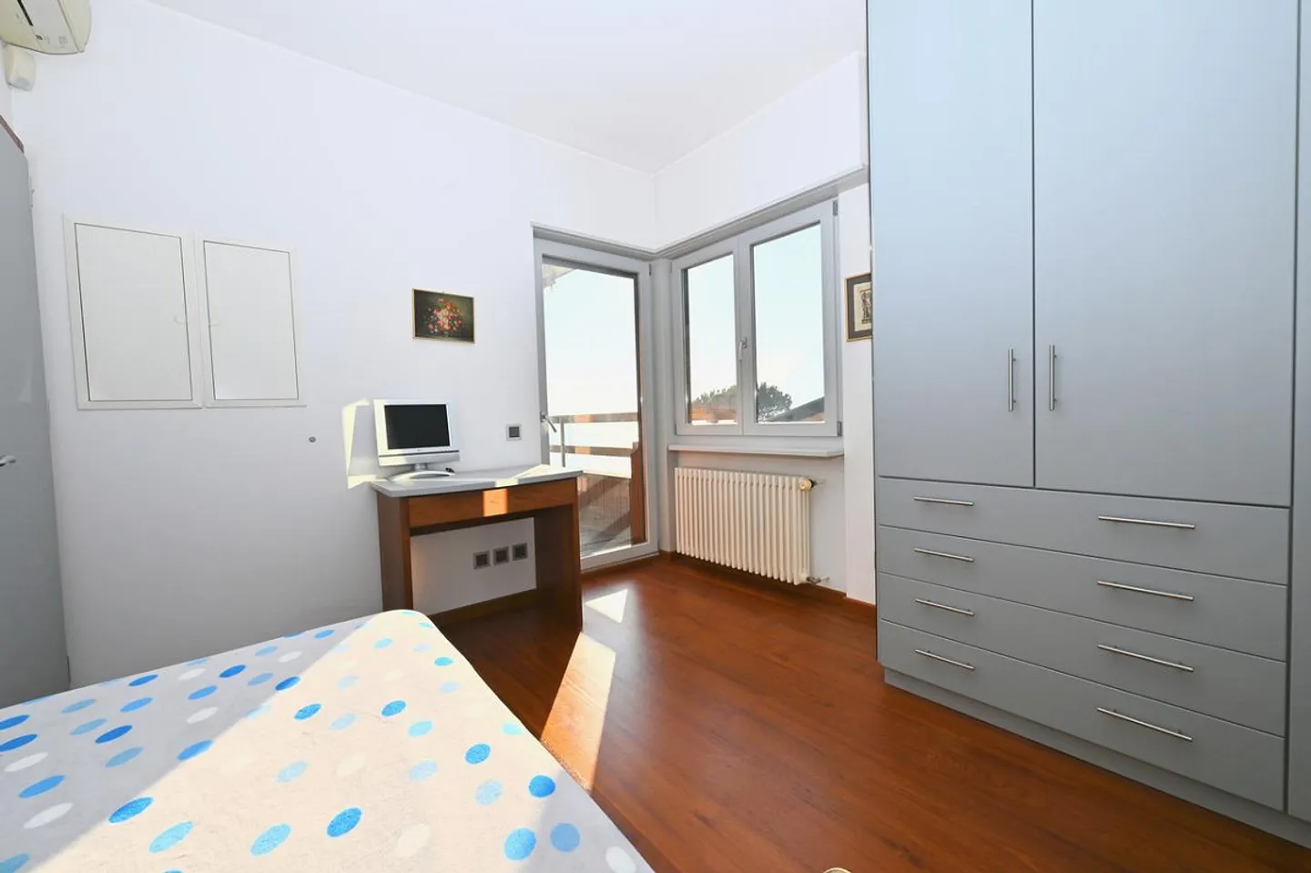 Holiday Home - Apartment with Breathtaking View of Lake Lugano - Photo 17 of 19