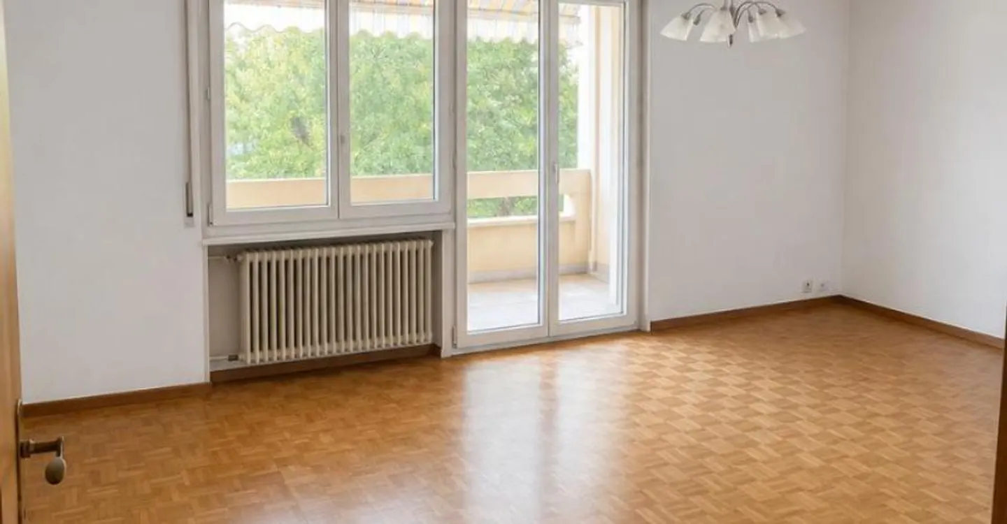 Charmante 3,5-Zimmer-Wohnung in grüner Umgebung - Foto 2 von 11