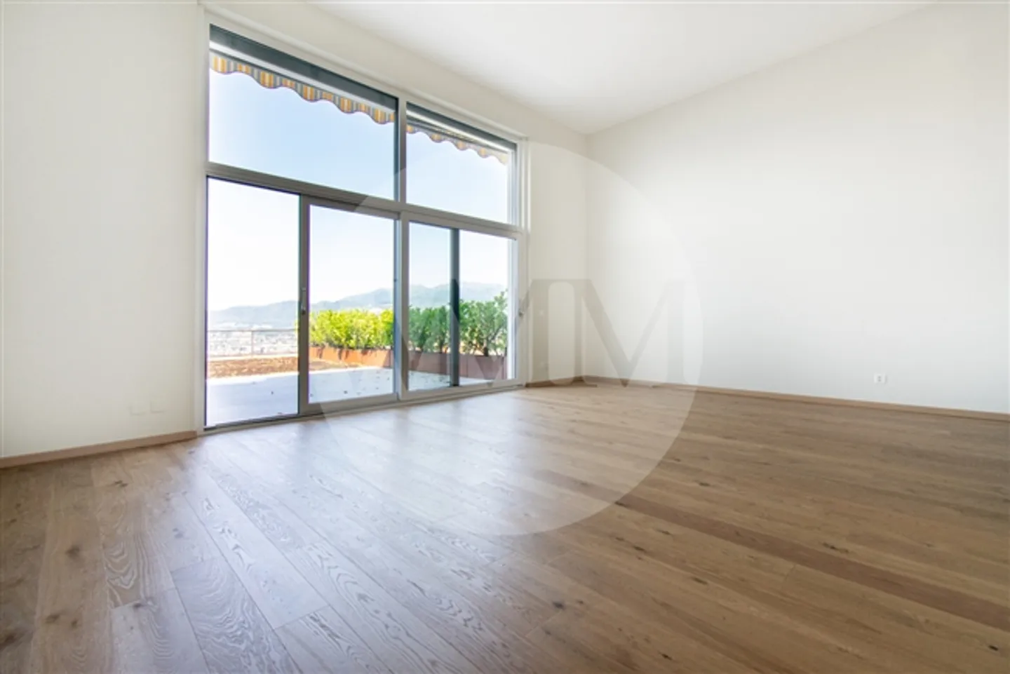 MAISONETTE DE RÊVE AVEC TERRASSE PANORAMIQUE ET VUE IMPRENABLE - Photo 4 sur 17