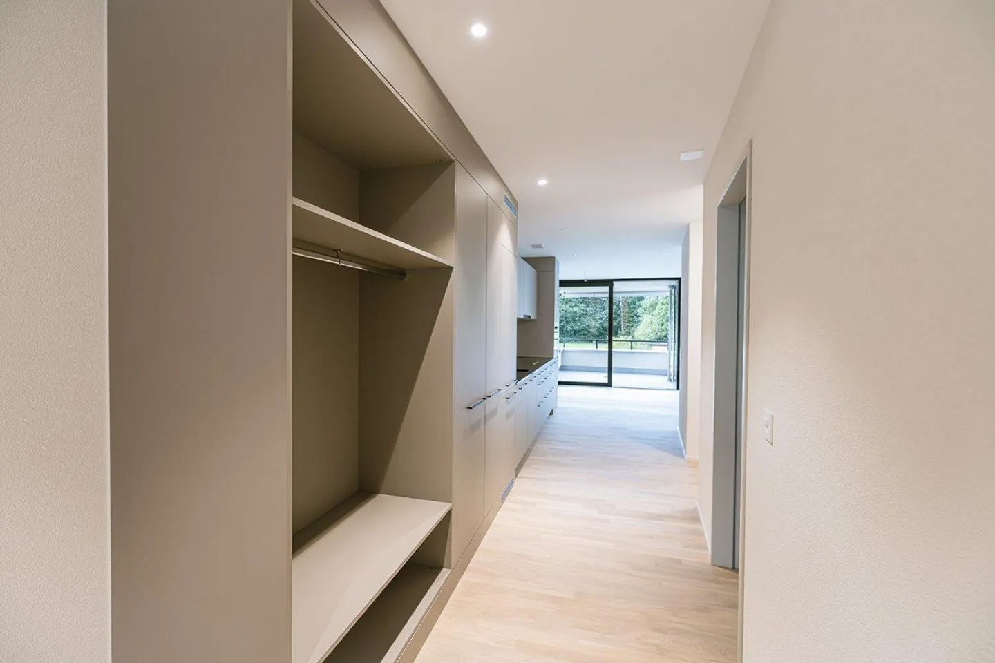 Bellissimo appartamento di 2,5 locali con grande terrazza - Foto 2 di 7