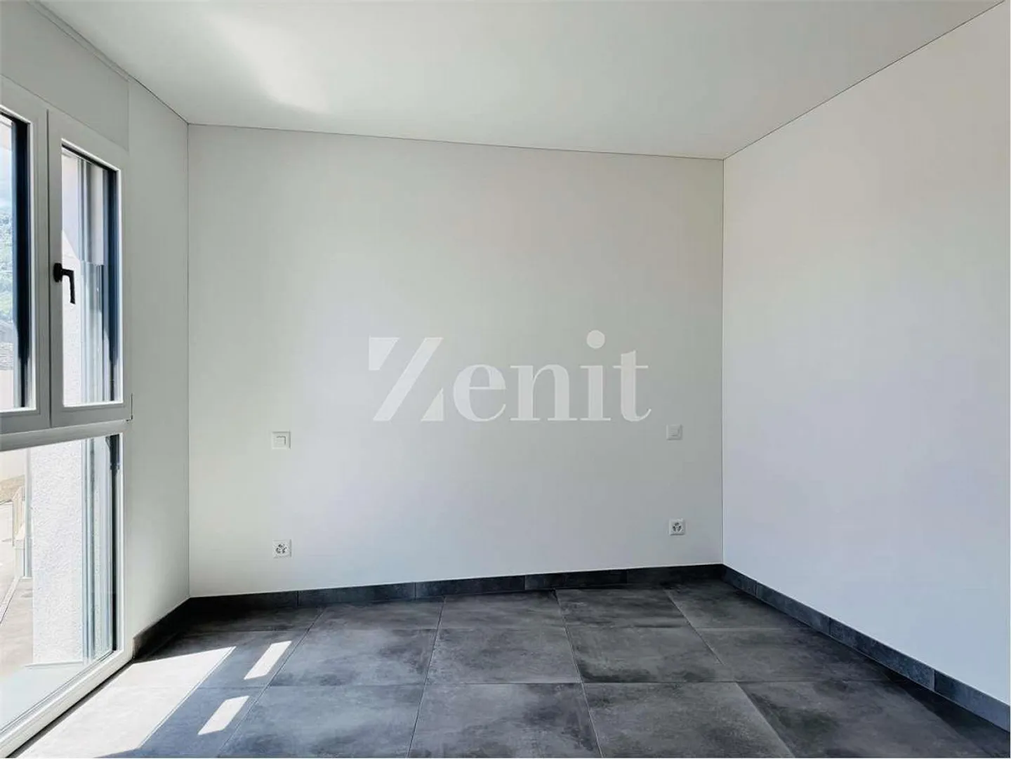 We rent a modern 2.5-room apartment in first rental - Photo 7 of 11