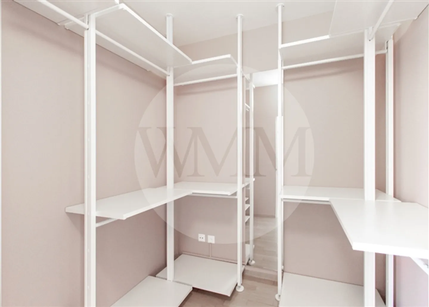 MAISONETTE DE RÊVE AVEC TERRASSE PANORAMIQUE ET VUE IMPRENABLE - Photo 11 sur 17