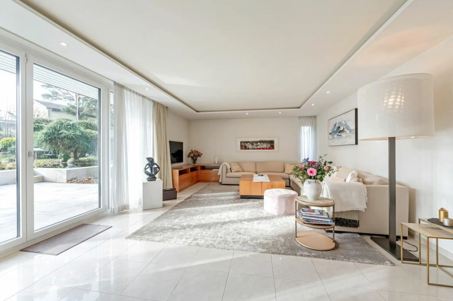 Casa unifamiliare adatta alle famiglie a Bruderholz - Foto 3 di 10