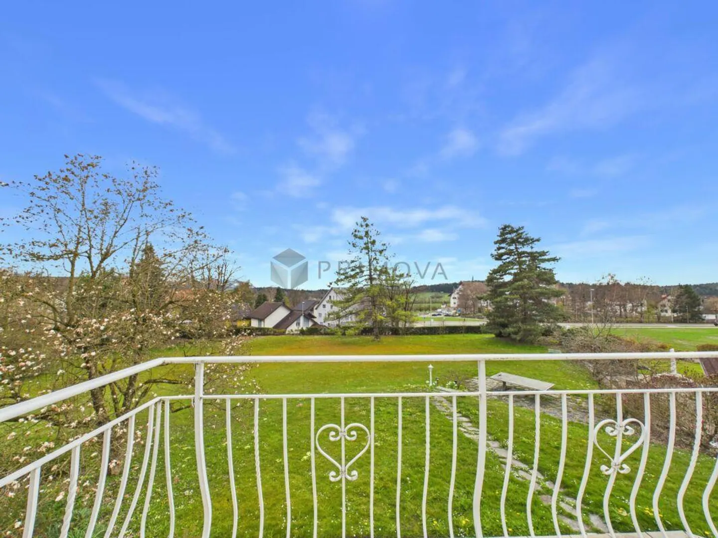 Charmante Landhausvilla mit Potenzial - Foto 12 von 13