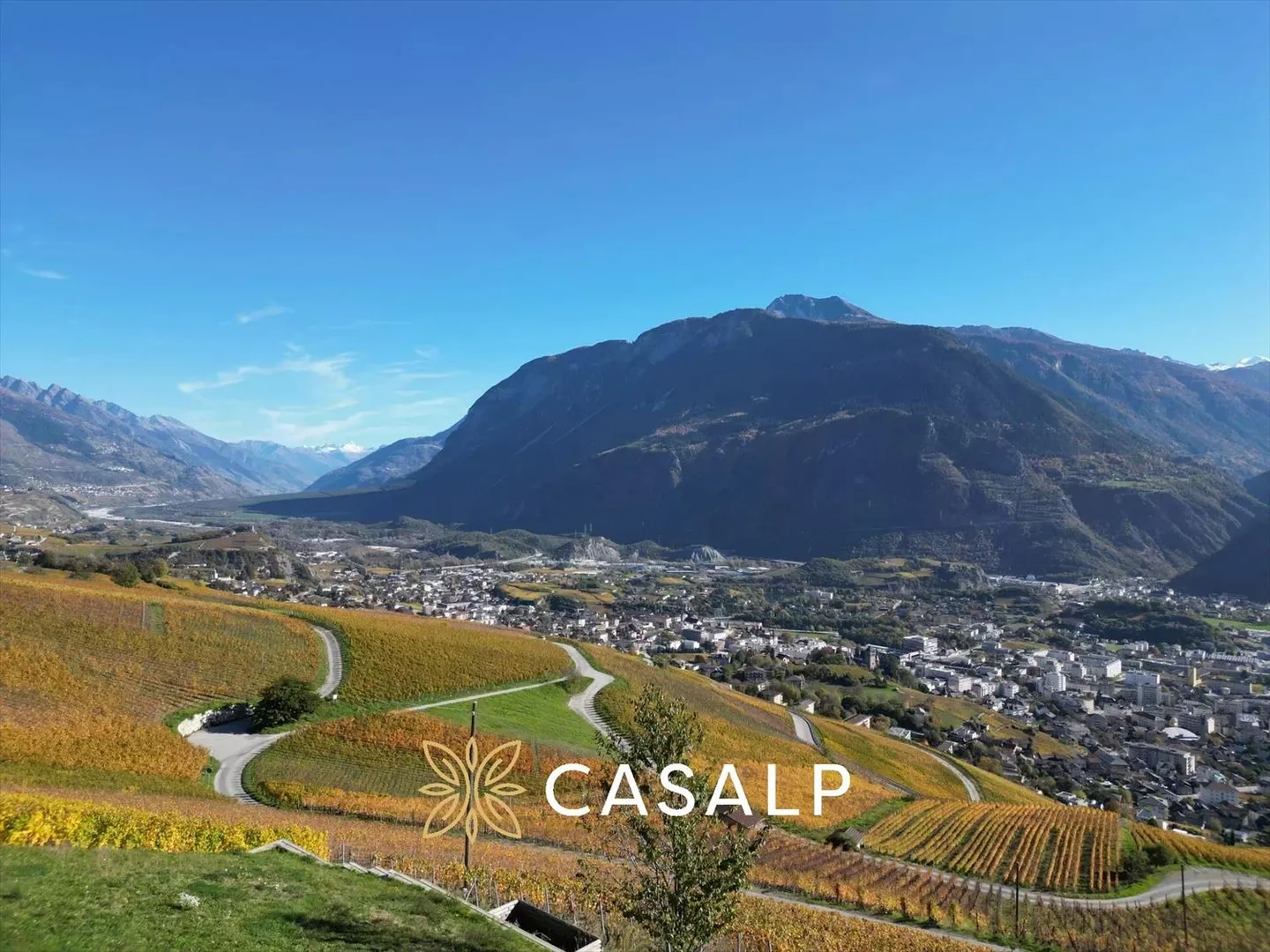 Splendide attique de 4.5 pièces de luxe - Photo 3 sur 13