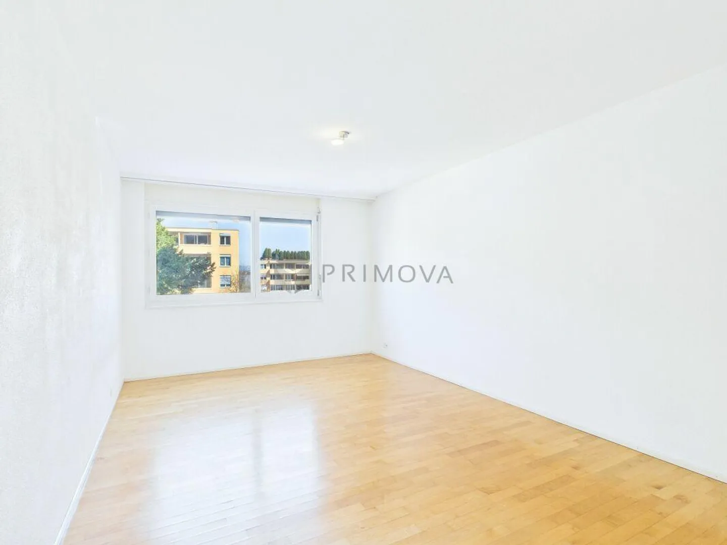 Unique Opportunity in Horgen, the 4.5 Room Gem! - Photo 6 of 12