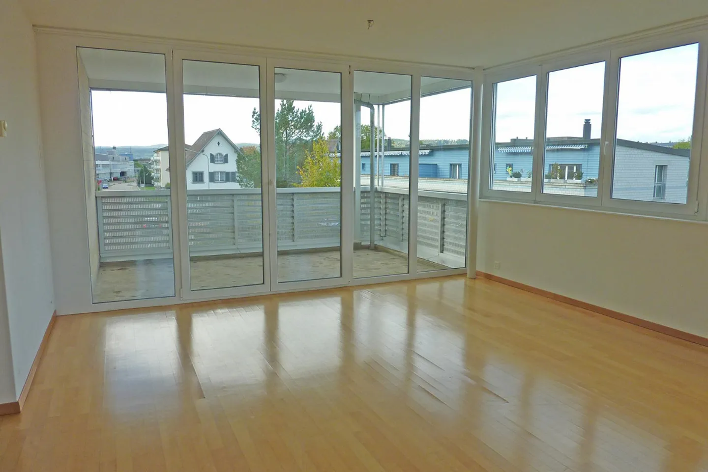 Modernes Wohnen in ländlicher Umgebung - Foto 2 von 10