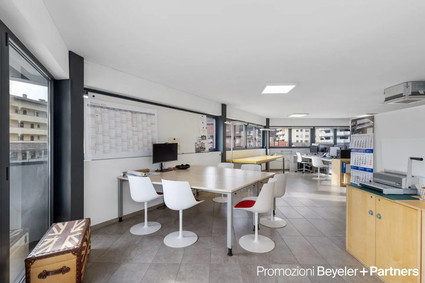 Modernes Büro - Foto 7 von 12
