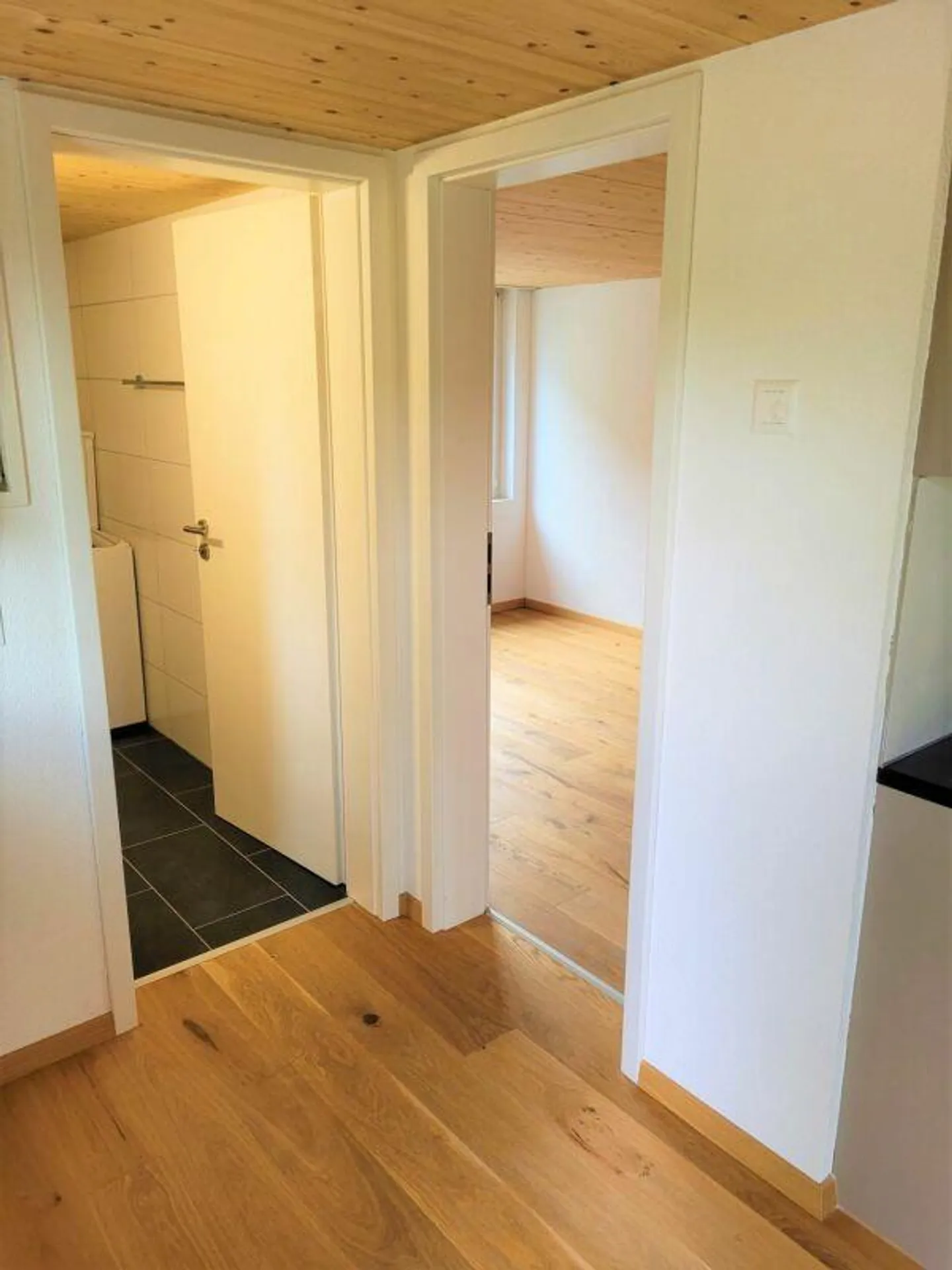 Spacious 2.5-room apartment with terrace - Photo 4 of 8