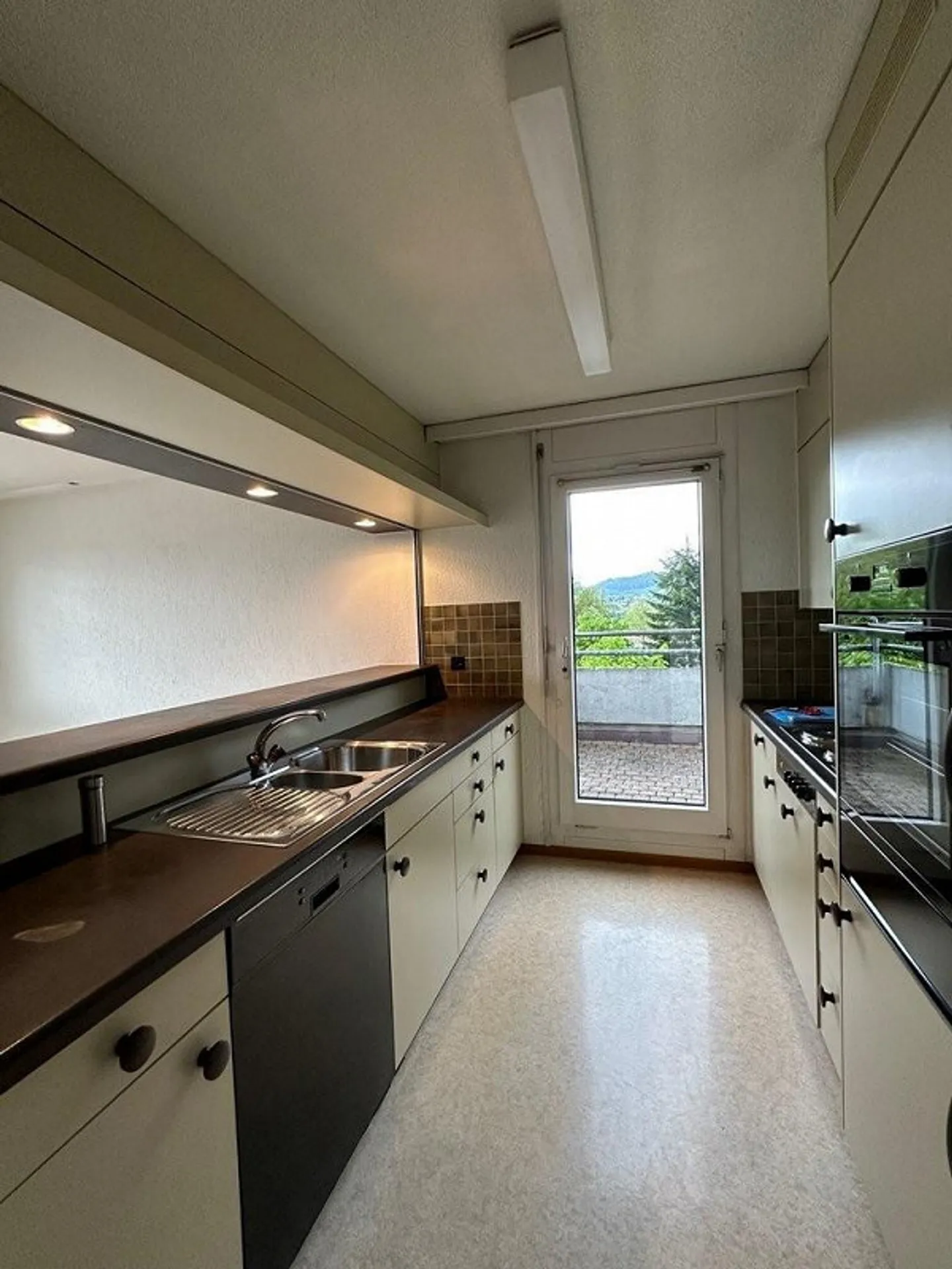 Charmante Wohnung in zentraler Lage - Foto 3 von 8