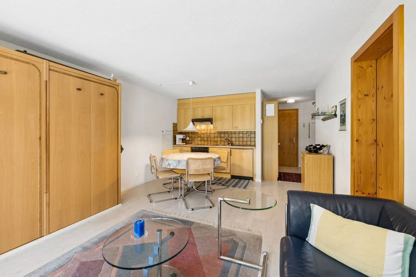 Appartement de jardin 2,5 pièces dans un emplacement privilégié - Photo 3 sur 13