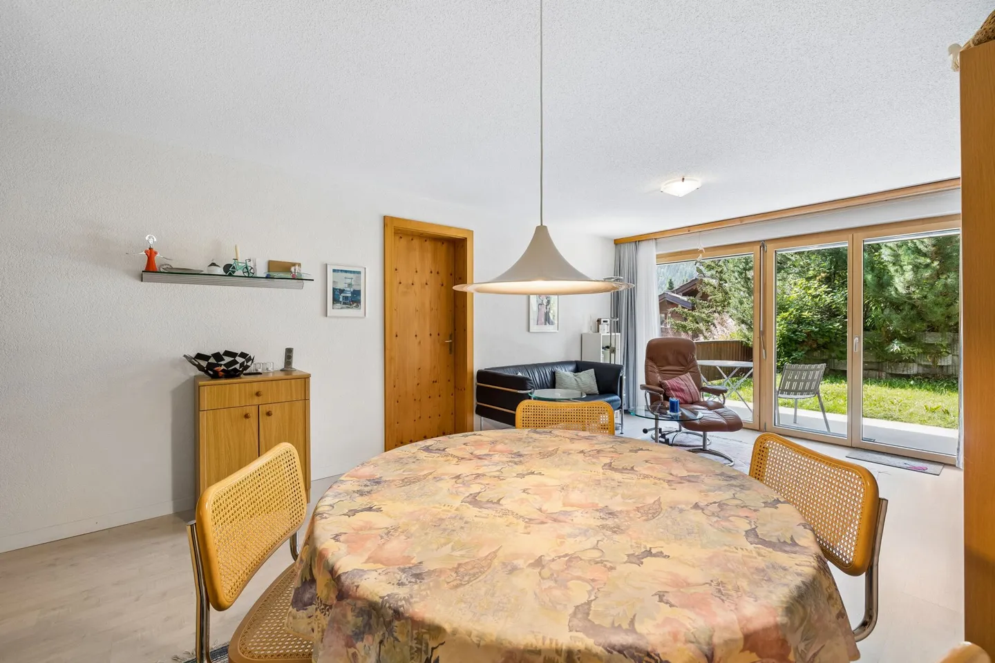 Appartement de jardin 2,5 pièces dans un emplacement privilégié - Photo 5 sur 13