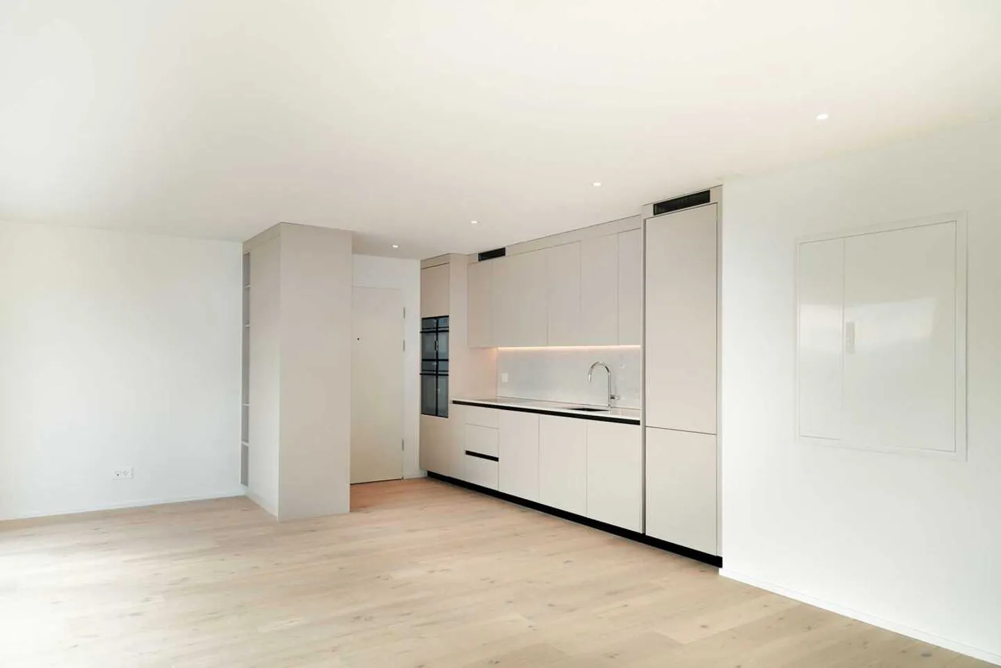 Appartement moderne en ville avec terrasse - Photo 1 sur 12