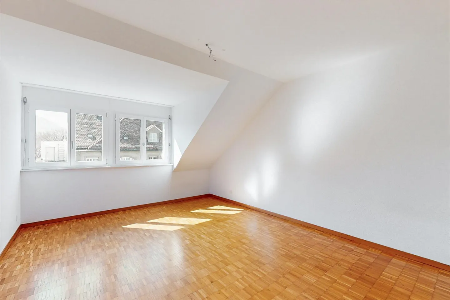 Spacious Penthouse in Bern - Photo 7 of 13