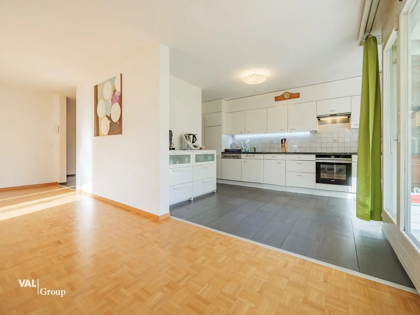 Gepflegte Gartenwohnung im Weinparadies Salgesch - Foto 3 von 13