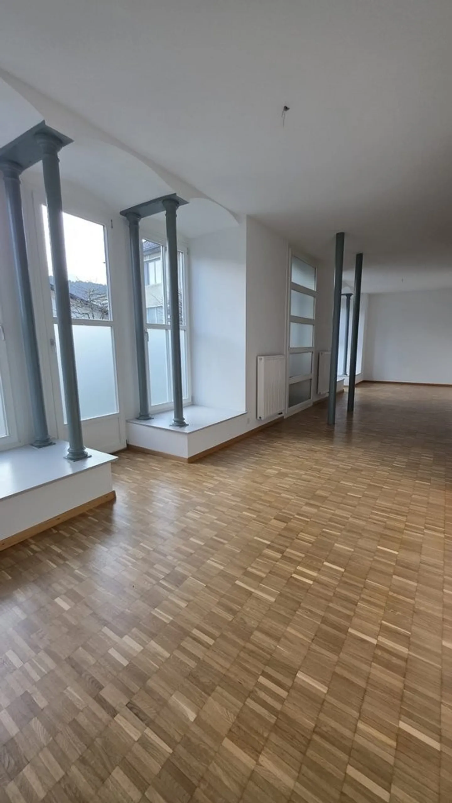 Wunderschöne 3-Zimmer-Wohnung mit privatem Garten & 2 Badezimmern - Foto 2 von 12