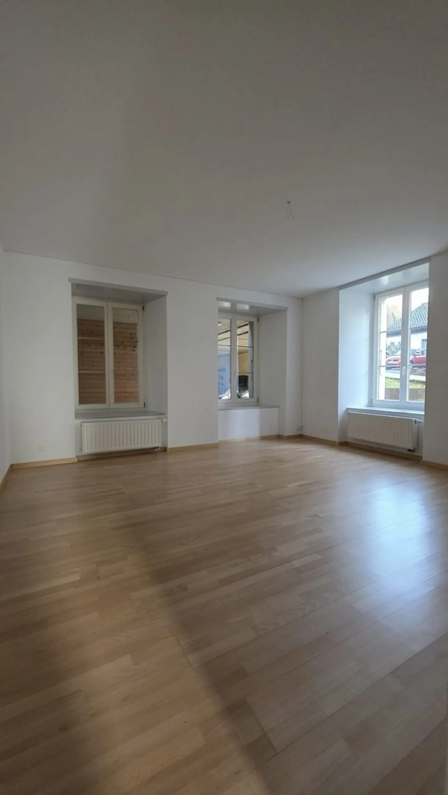 Wunderschöne 3-Zimmer-Wohnung mit privatem Garten & 2 Badezimmern - Foto 5 von 12