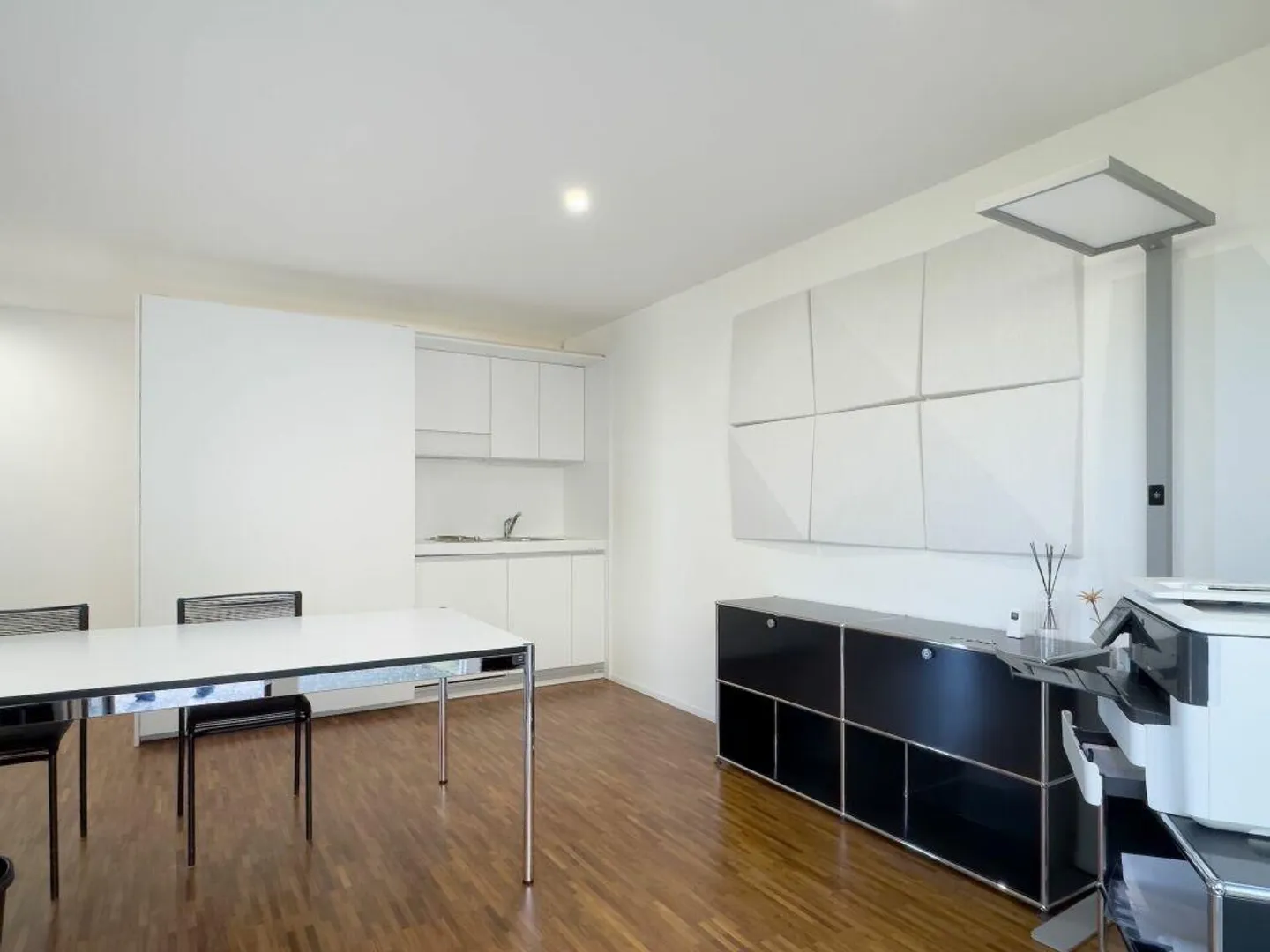 Appartement en attique de 4,5 pièces de première classe avec appartement d'invité de 2 pièces et garage double dans un emplacement spectaculaire avec vue - Photo 20 sur 29