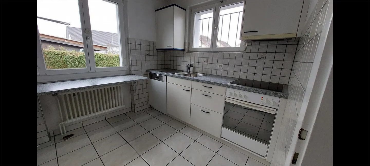 Charmantes Haus mit grossem Garten - Foto 8 von 15