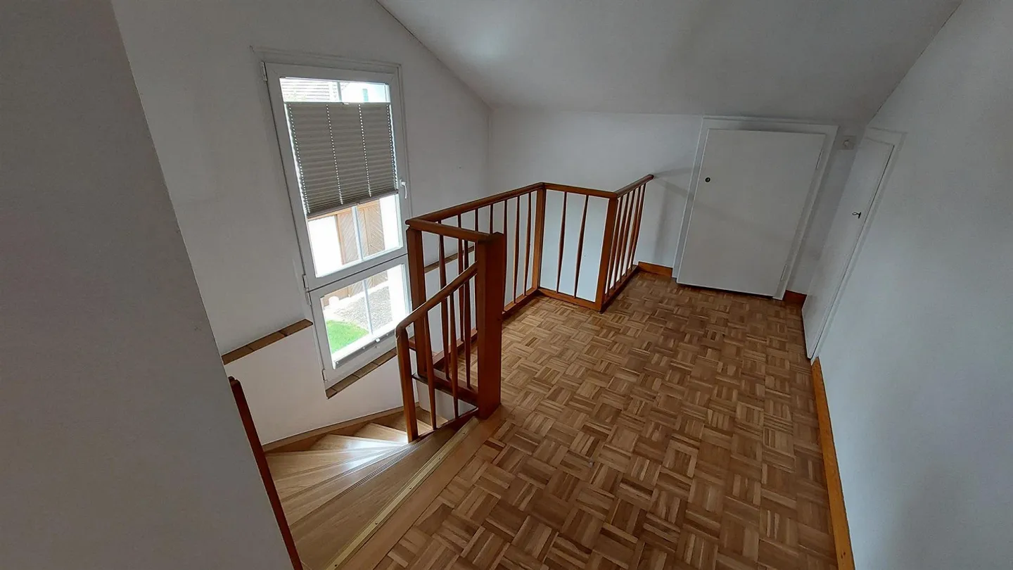 Charmantes Haus mit grossem Garten - Foto 11 von 15