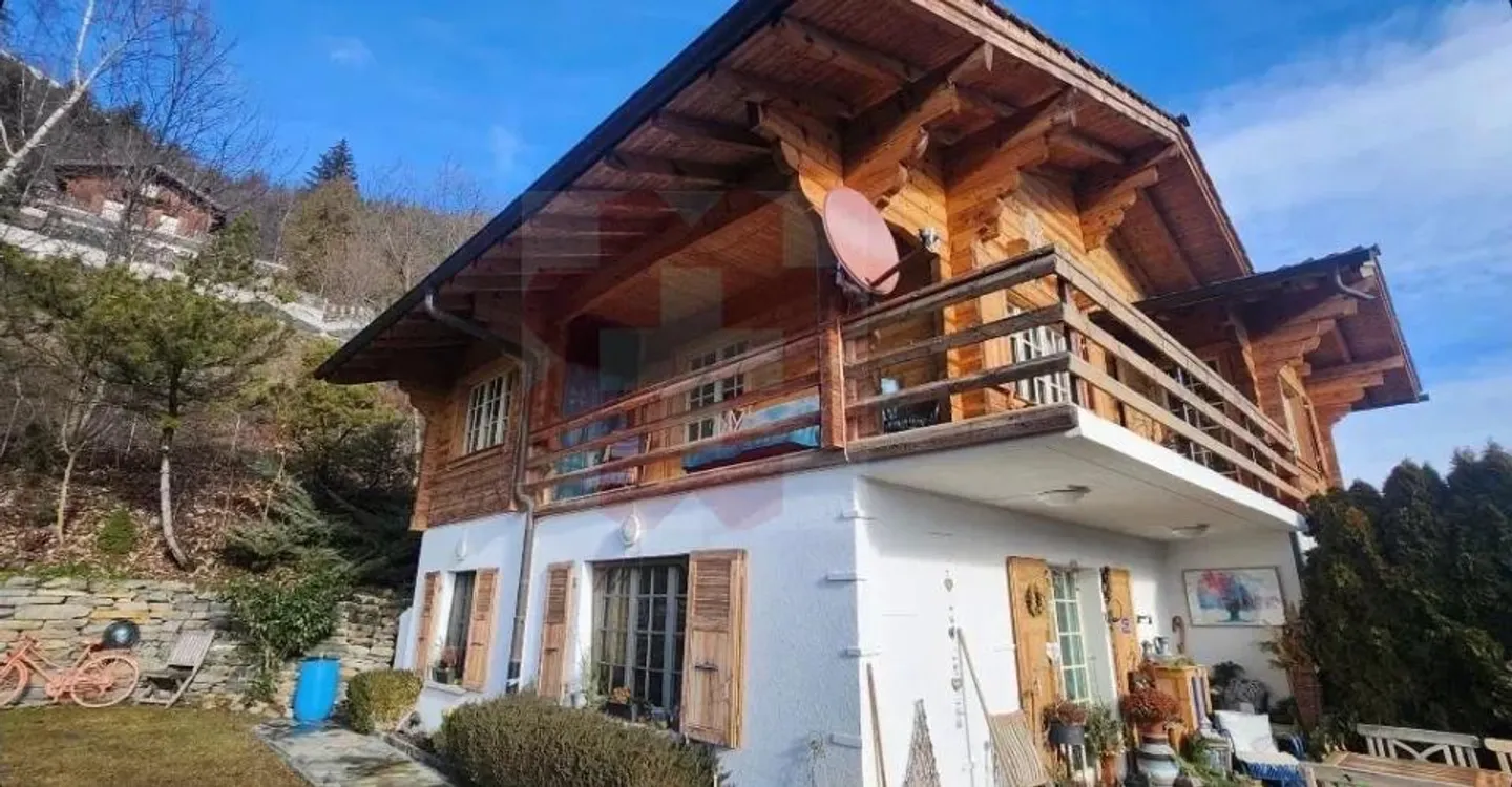 Valais centrale, magnifico chalet con vista paradisiaca, posizione di primo ordine - Foto 1 di 12