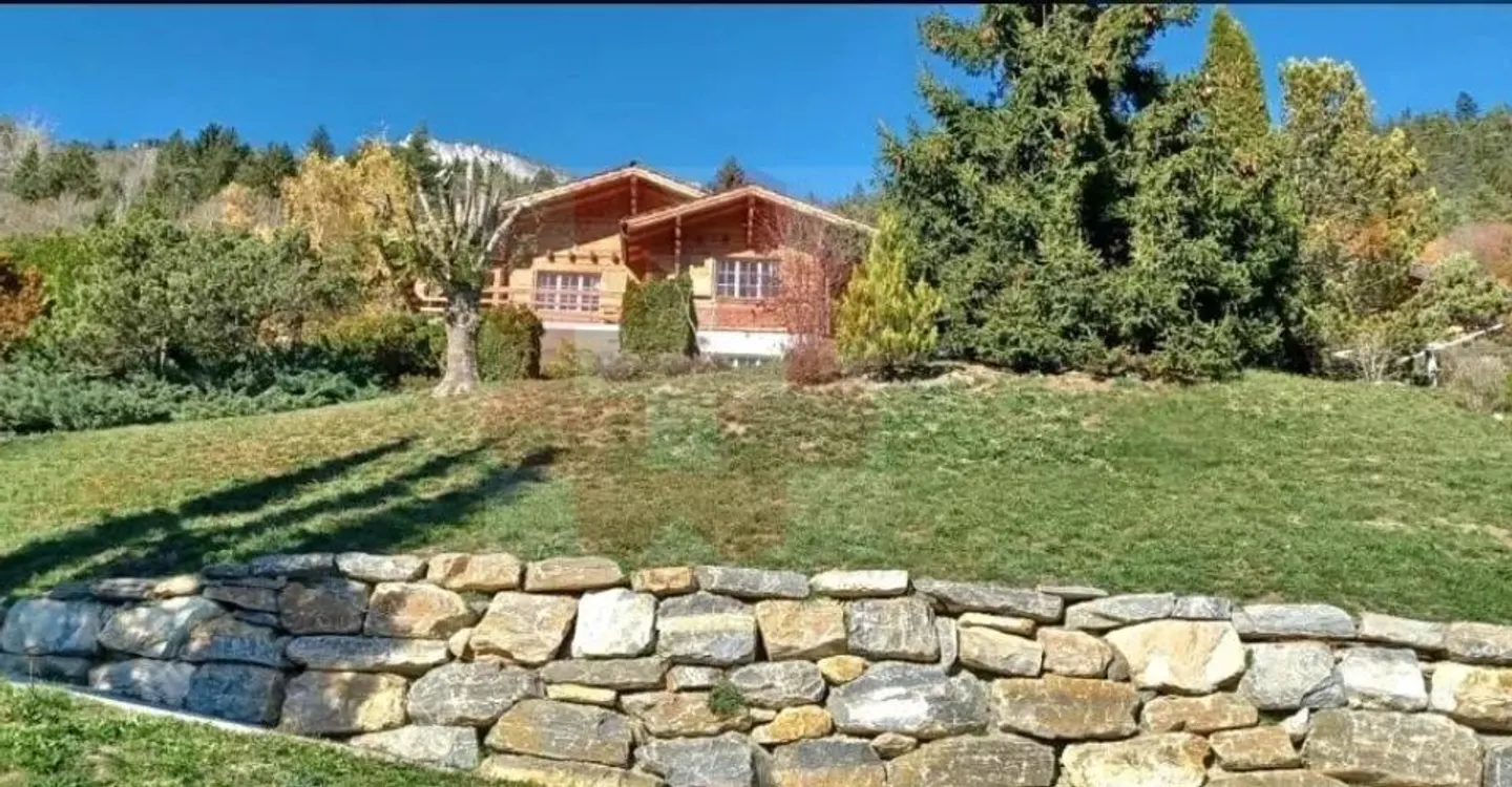 Valais centrale, magnifico chalet con vista paradisiaca, posizione di primo ordine - Foto 3 di 12