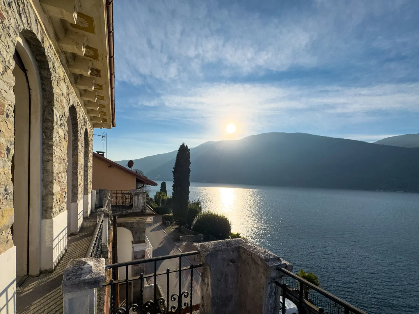 Affascinante villa fronte lago a Morcote - Foto 11 di 14