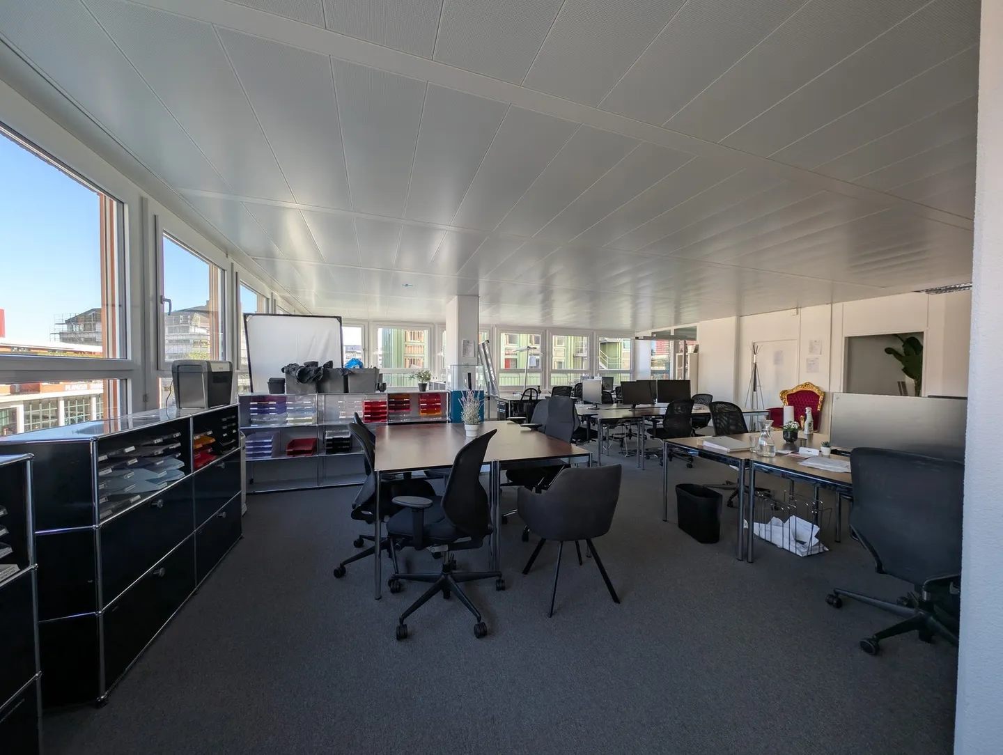 GRATIS 2 Monatsmieten! Helle Büro- & Gewerberäume - ideal für Startups & KMU's! - Foto 1 von 7