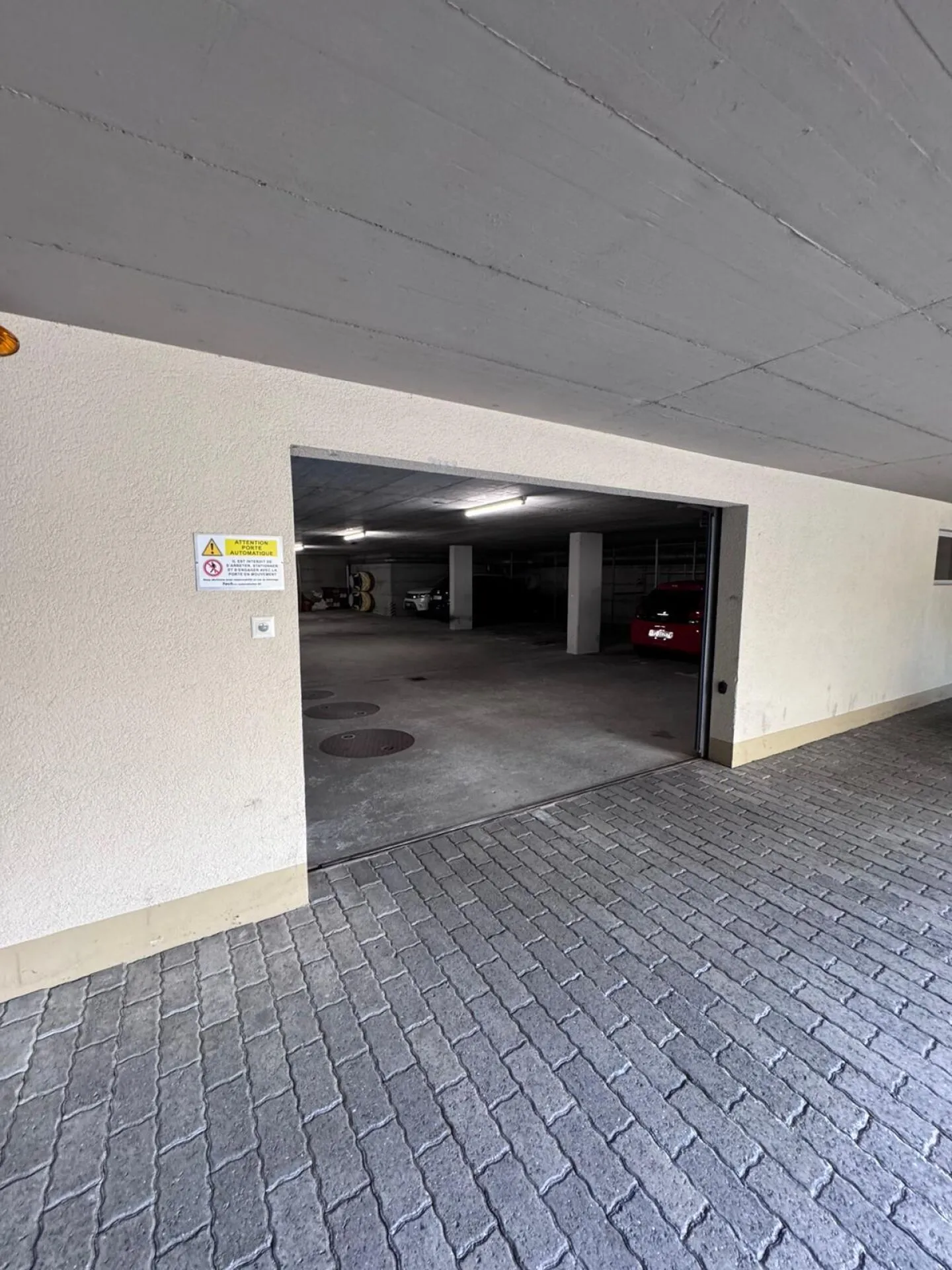 Innenparkplatz - Foto 1 von 3