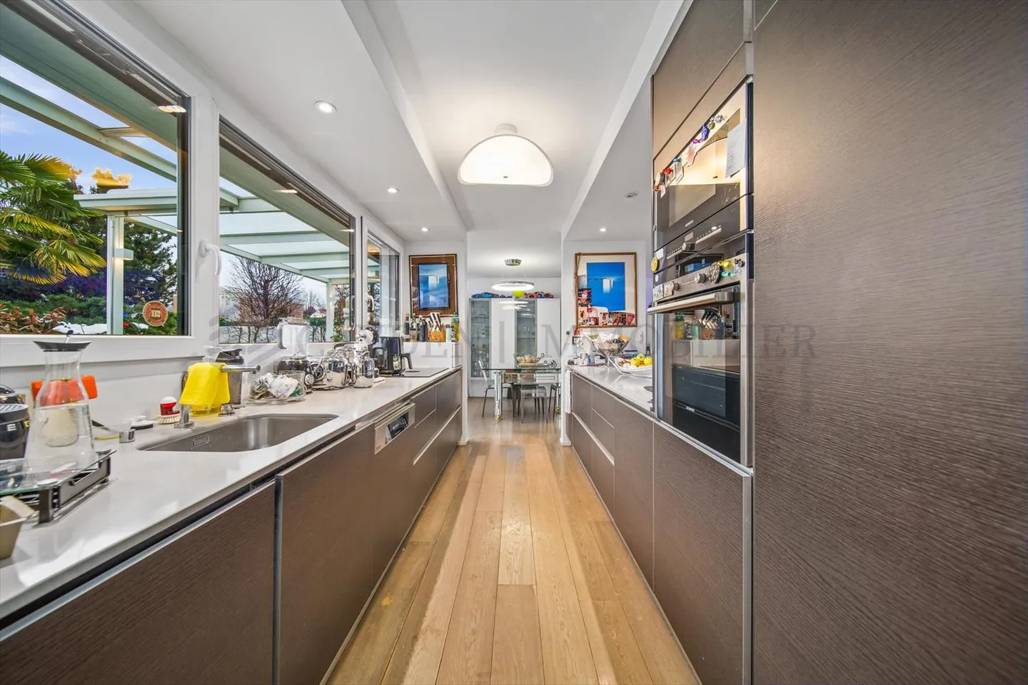 Bella villa moderna con piscina - Foto 6 di 11