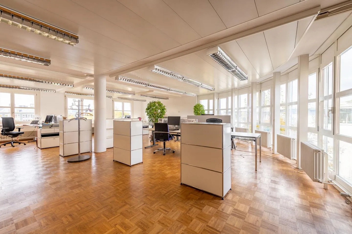 206 m² d'espaces de bureau exclusifs dans un emplacement central - Photo 3 sur 6