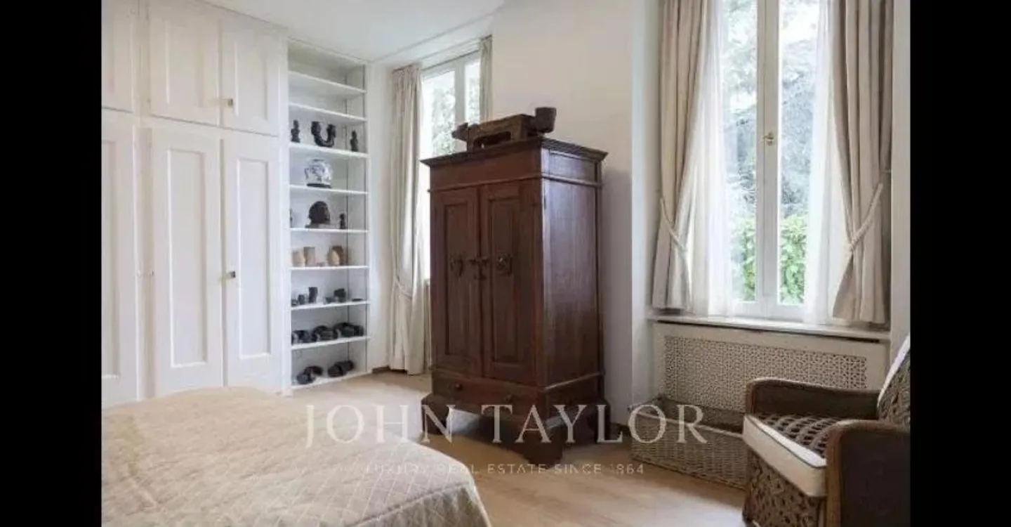 Charming Family House - Photo 11 of 13
