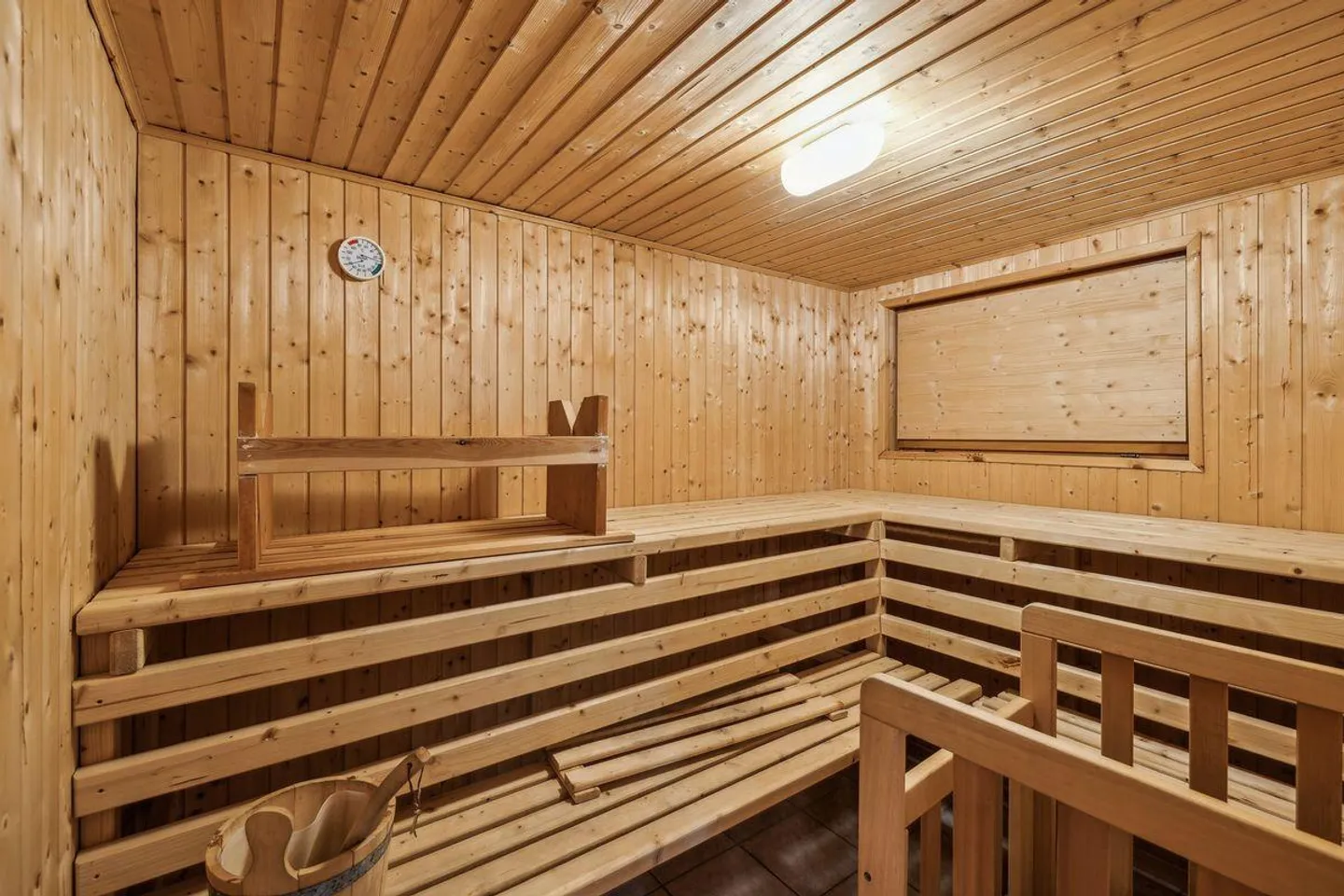 Appartamento con 5 camere e vista sulle montagne - Foto 7 di 10
