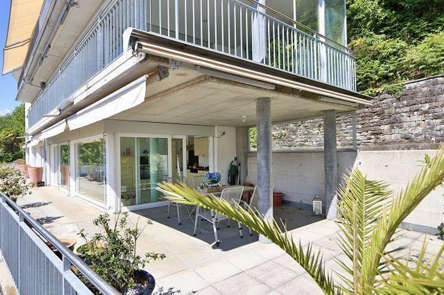 «Appartamento di lusso di 4 1/2-locali con terrazza, giardino e vista lago» - Foto 17 di 37